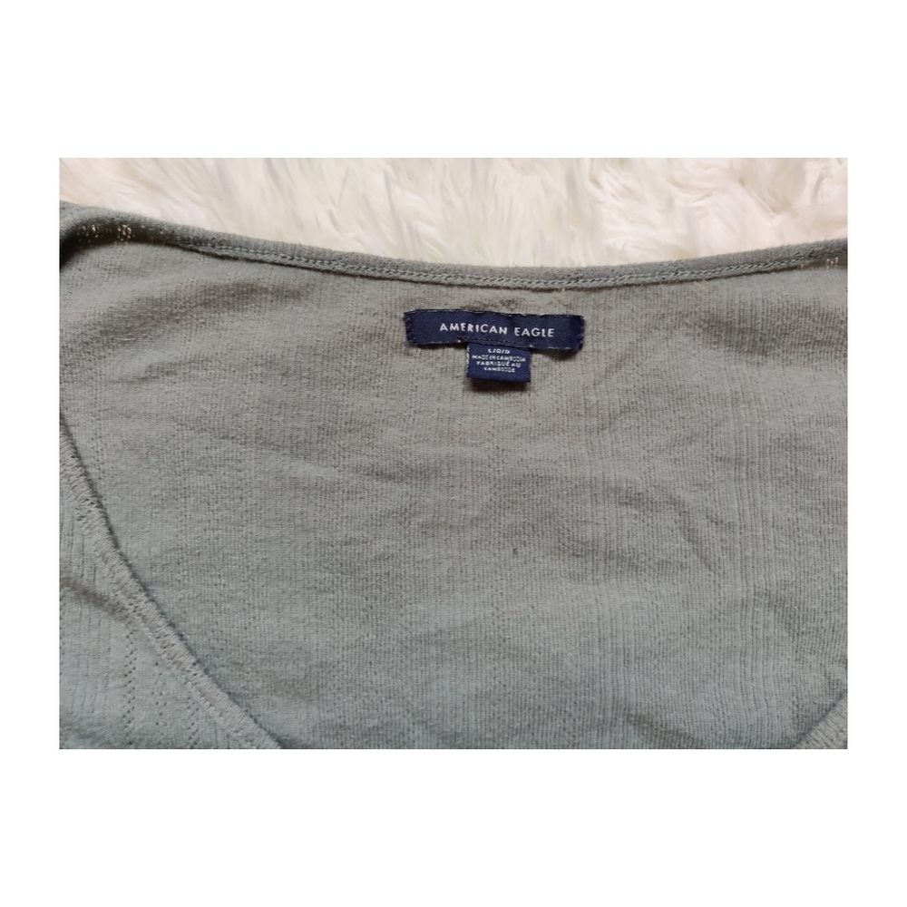 American Eagle Crop Top ◇ - Picture 3 of 5